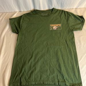 Shirt men’s size medium T-shirt from the national park Yosemite